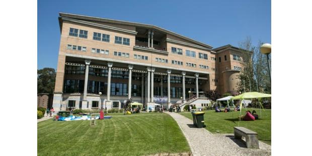 católica business school