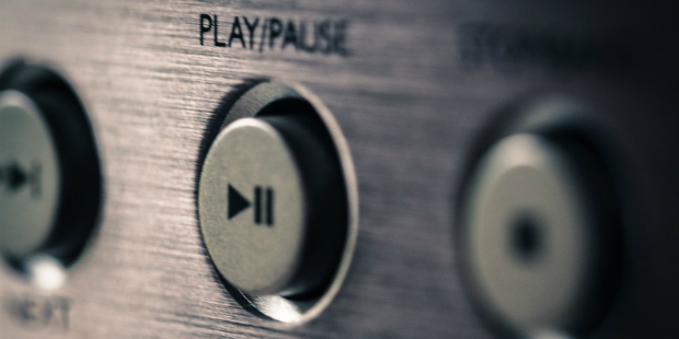 play pause 1