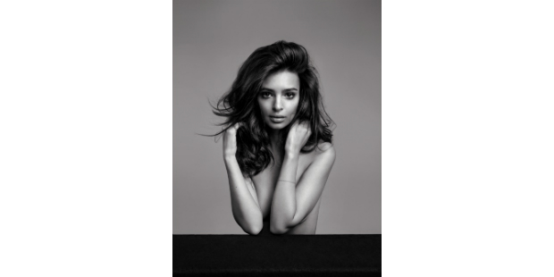 Emily Ratajkowski kerastase 1