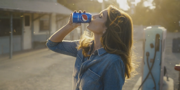 pepsi cindy crawford 2018 a