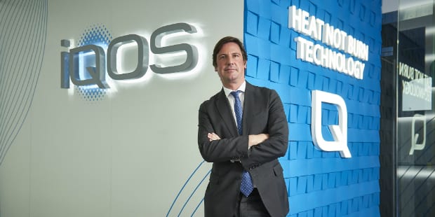 Miguel Matos tabaqueira foto de paulo alexandrino