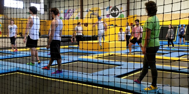 UPUP_trampolins