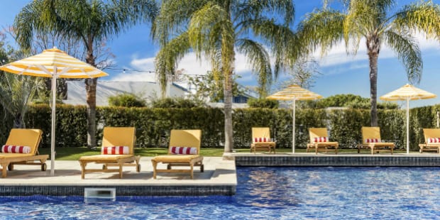 magnolia hotel piscina