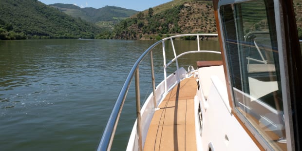 wine boat rivus