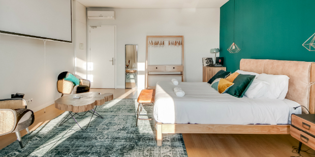 SELINA hotel
