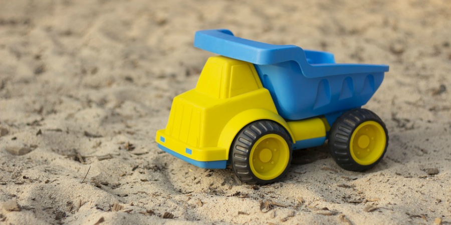 brinquedo praia camiao