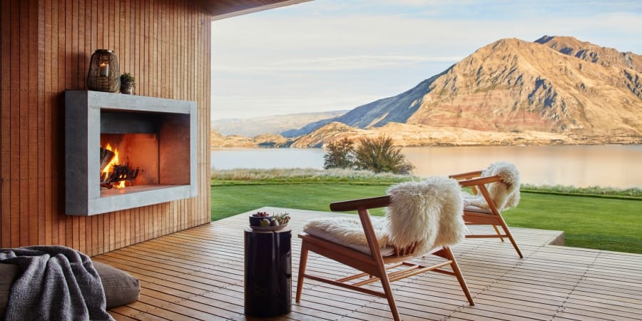 airbnb_Luxe_WanakaNZ_Deck_0193-PulledBack_Bracket_R1