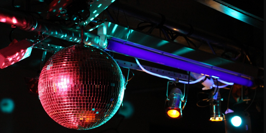 discoteca festa bola de espelhos