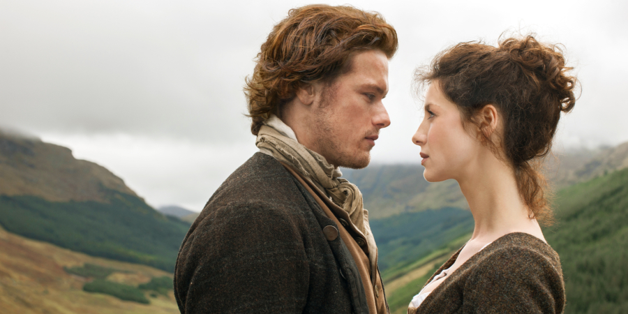 OUTLANDER axn white
