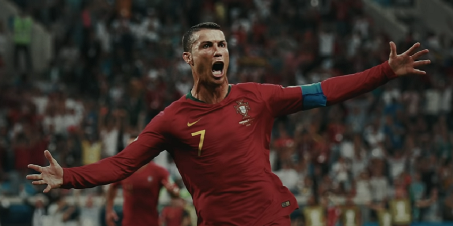 Toprak Carpma Islemi Uzum Anuncio Nike Cr7 Taahhut Kesim Izlemek