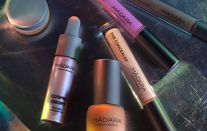 MADARA-Makeup-Look-Multi-Chrome-Packshot-680×920