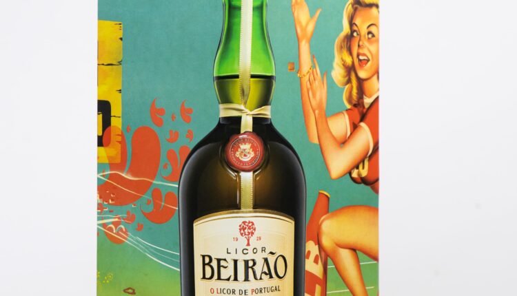 Licor Beirão com copo – 10,70 euros