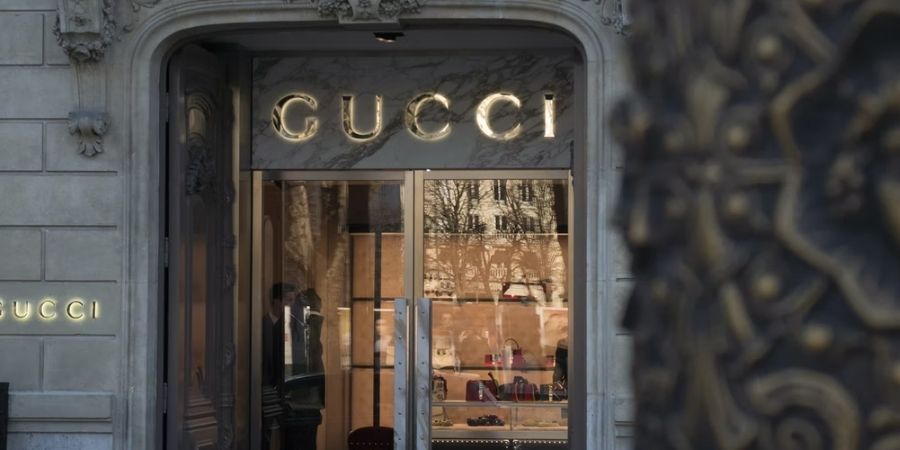 Dona da Gucci e Balenciaga compra edifício histórico por 1,3 mil milhões de euros