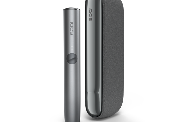 IQOS_ILUMA_PDP_Mid_Product_ConfigureAndBuy_Device_PebbleGrey_Grid1_Global_Desktop_Standard