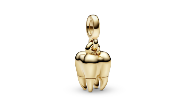 Micro-pendente Pandora ME Tooth em liga com revestimento de ouro 14k e esmalte_29 euros_762300C01_RGB