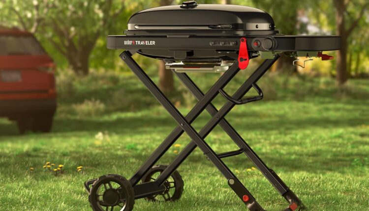 Weber Traveler Stealth Edition – 569 euros