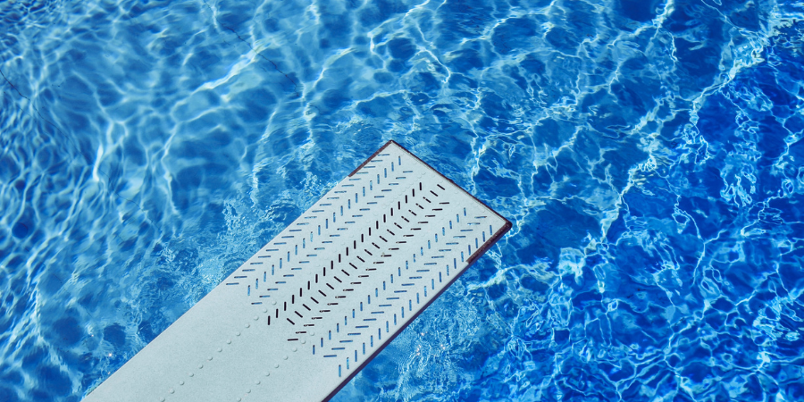 Construir piscinas e instalar ares-condicionados: portugueses fazem frente ao calor