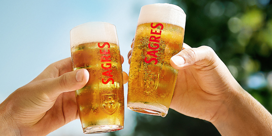 Sagres convida a agarrar o Verão e uma cerveja fresquinha