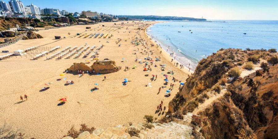 Esta marca vai fazer rastreios ao cancro da pele nos areais. Veja se vai passar na “sua” praia