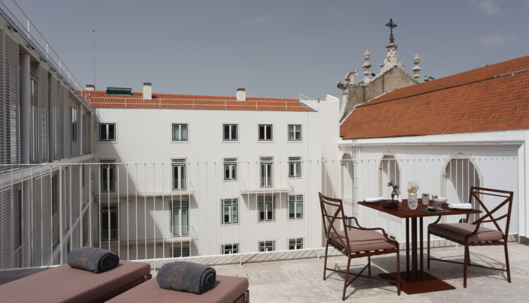 Convent Square Lisbon Hotel, Vignette Collection_Grand Room with Terrace and view Cloister