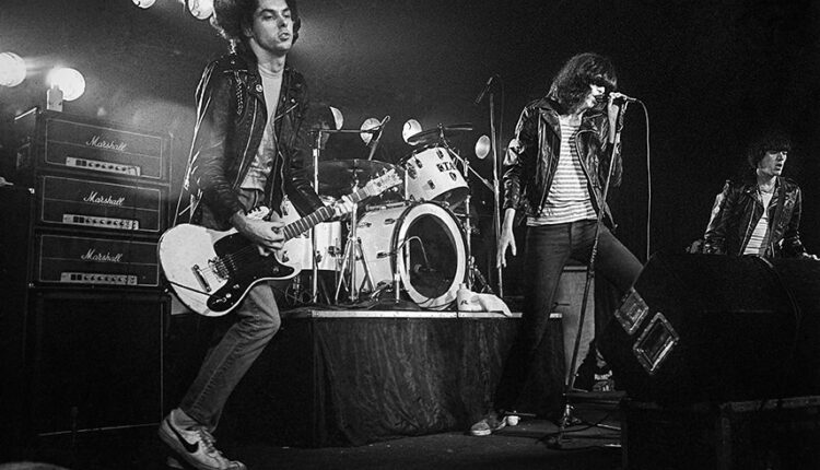 04_Ramones, Boston, Massachusetts, 1981 © Michael Grecco_LRes