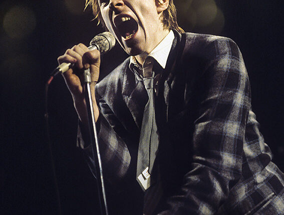 05_Johnny Rotten, PIL, Boston, Massachusetts, 1982 © Michael Grecco_LRes