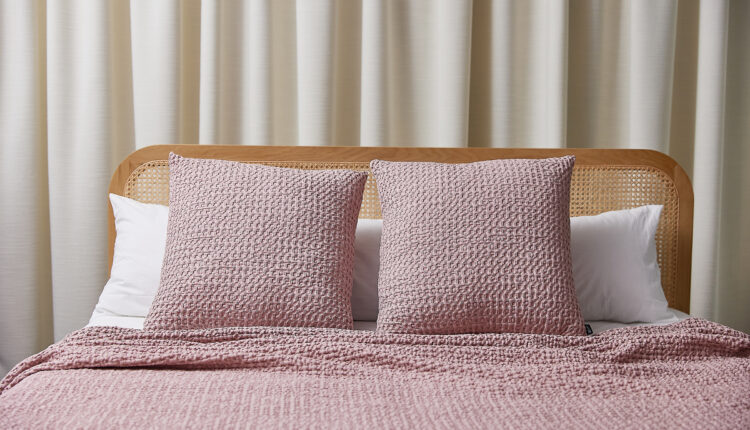 torres-novas-bedding-waffle-product-old-pink-3-web