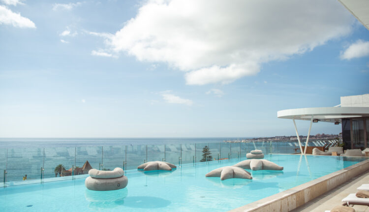 33_evolution-cascais-estoril-hotel_pool_rooftop_upper_deck