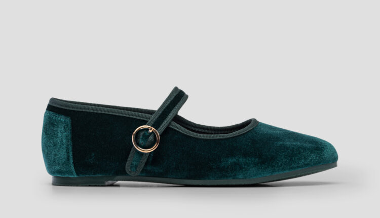 PAEZ, MARY JANE VELVET EVERGREEN, €54,90