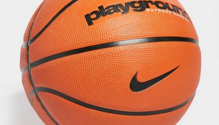 Nike Bola de Basquetebol Playground (Tamanho 7) – 24 euros (na JD)