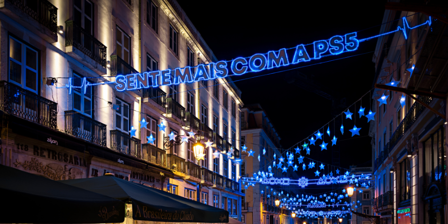 PlayStation paints downtown Lisbon blue with Christmas lights