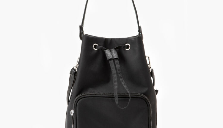 LEVI_S_WOMEN_S BUCKET BAG_D7960-0001