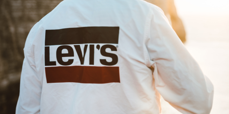 Diga adeus ao frio com estas peças Levi’s