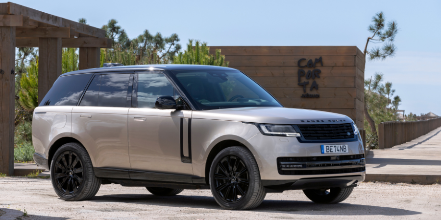 Agora, o JNcQUOI anda de Range Rover