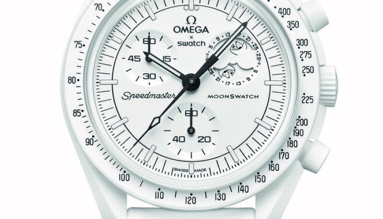 sc01_24_BioceramicMoonSwatch_MissionToTheMoonphase_front_daylight_Print