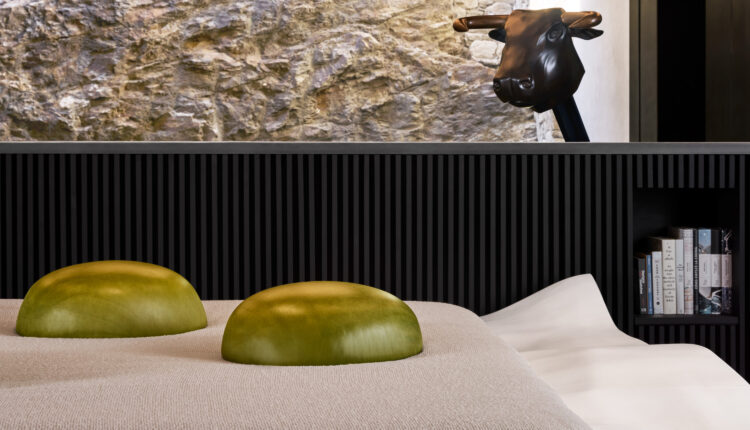 03 – elBulli1846 Airbnb – Bedroom Detail – Credit Marc Ensenyat