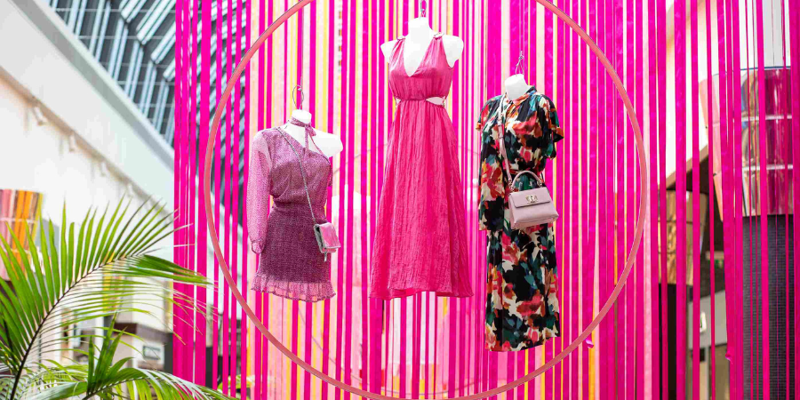 Amoreiras antevê tendências de moda com exposição em suspenso