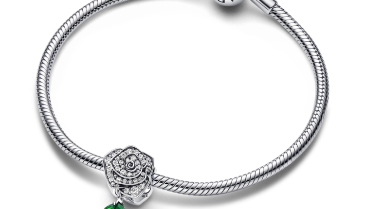 Conta Pandora Sparkling Rose in Bloom Charm em Prata 925 e zirconias e cristais man-made_59euros_793201C01_V3