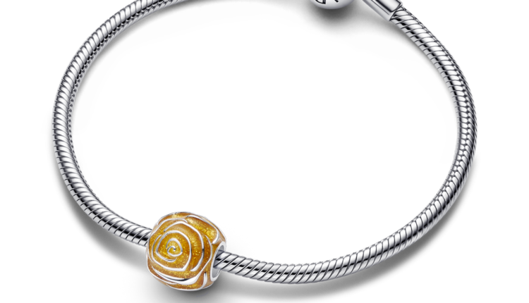 Conta Pandora Yellow Rose in Bloom Charm em Prata 925 e esmalte_49euros_793212C02_V3