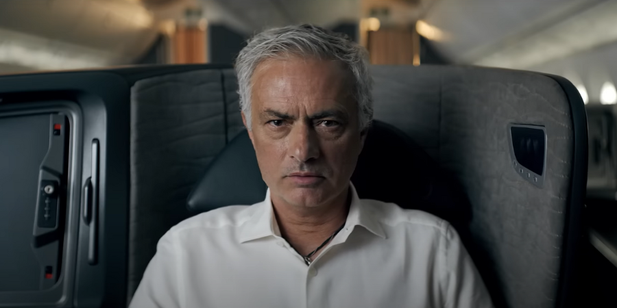 Do campo de futebol para o céu, José Mourinho protagoniza anúncio da Turkish Airlines