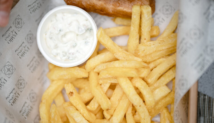 Casa da Companhia_Pátio da Casa_Bacalhau and Chips