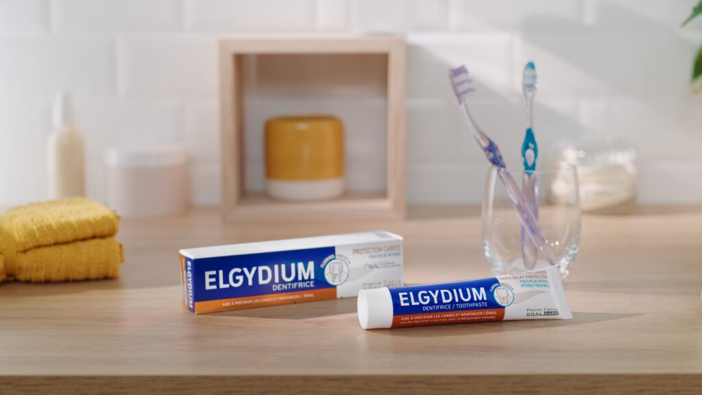 A nova pasta dentífrica Elgydium para uma prevenção de cáries reforçada