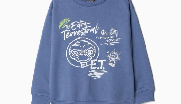 000041137771003 Aplat Sweatshirt ‘E.T.’ Menino Azul 15,99