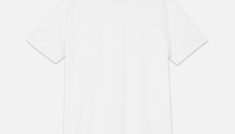 PRIMARK  The Edit – White Fitted Crew Tee £12, €14, �16, PLN60, CZK365, RON70