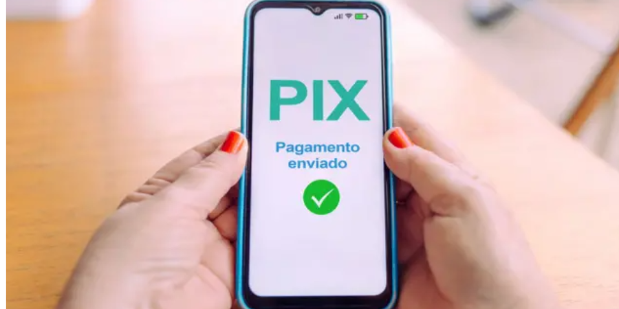 Plataforma Pix alvo de disputas políticas e notícias falsas no Brasil