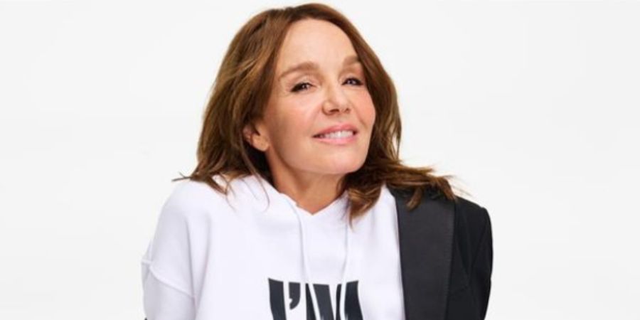 Estrela da série Emily in Paris é a nova embaixadora da L’Oréal Paris em França