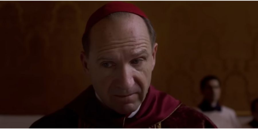 “Conclave”: O filme vencedor de um Óscar que explica em detalhe como se elege o sucessor de um Papa